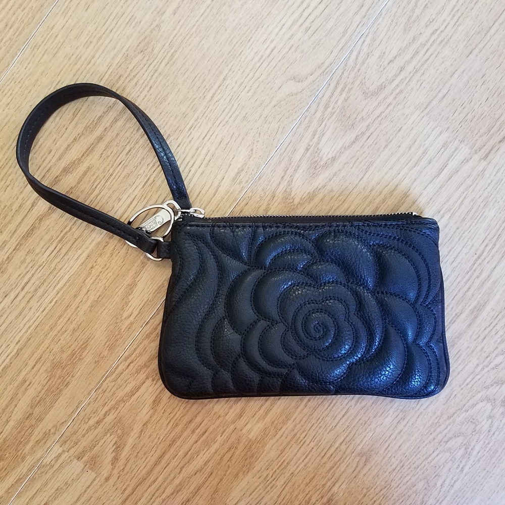 Carlos floral wristlet